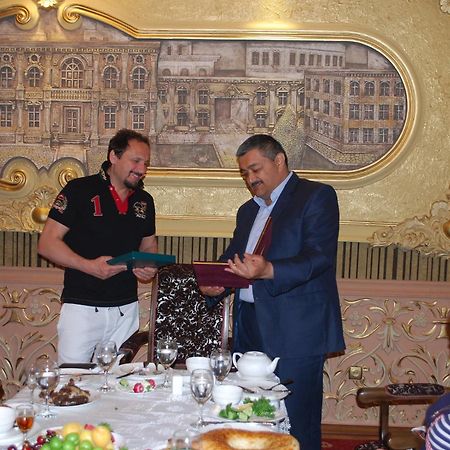 Astor Hotel Samarkand Bagian luar foto