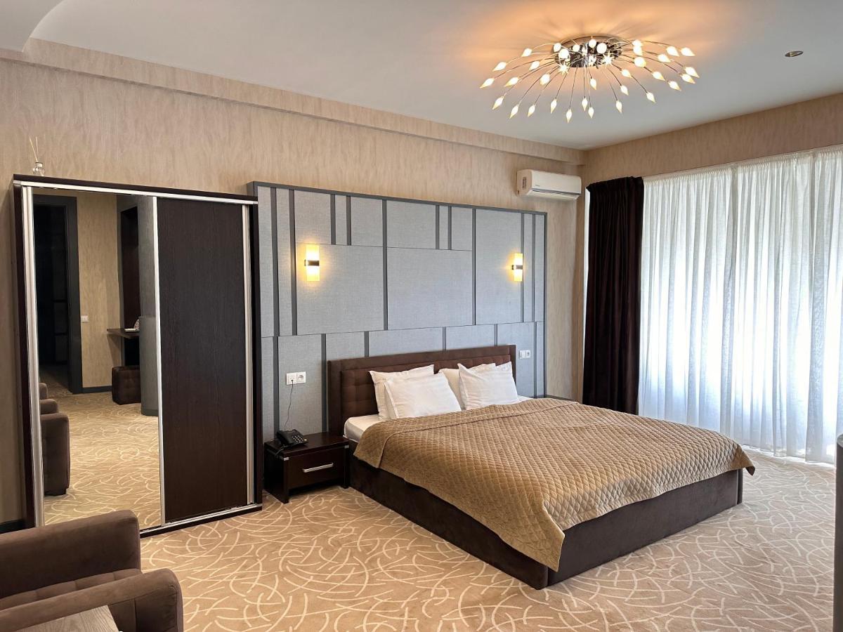 Astor Hotel Samarkand Bagian luar foto