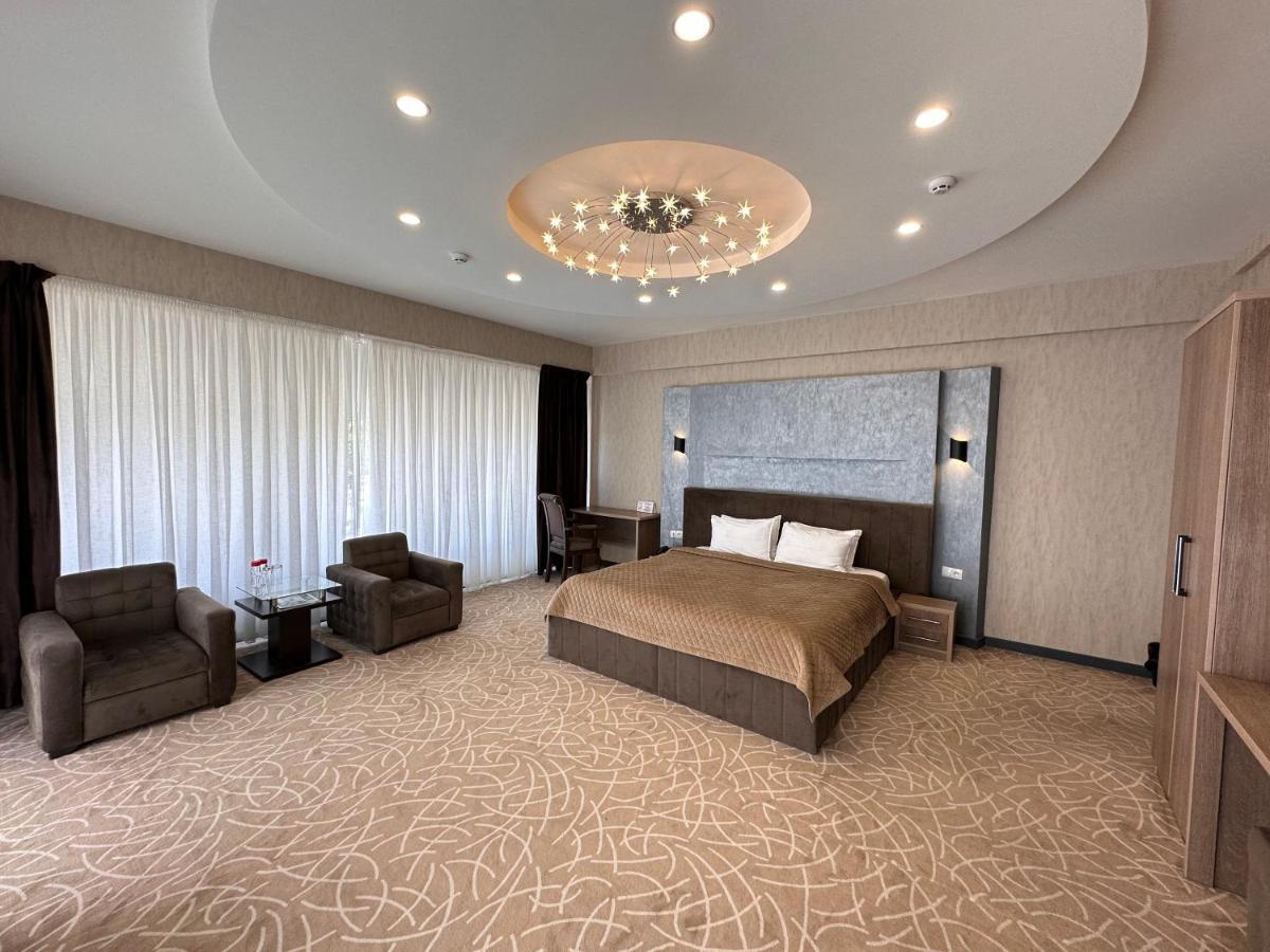 Astor Hotel Samarkand Bagian luar foto