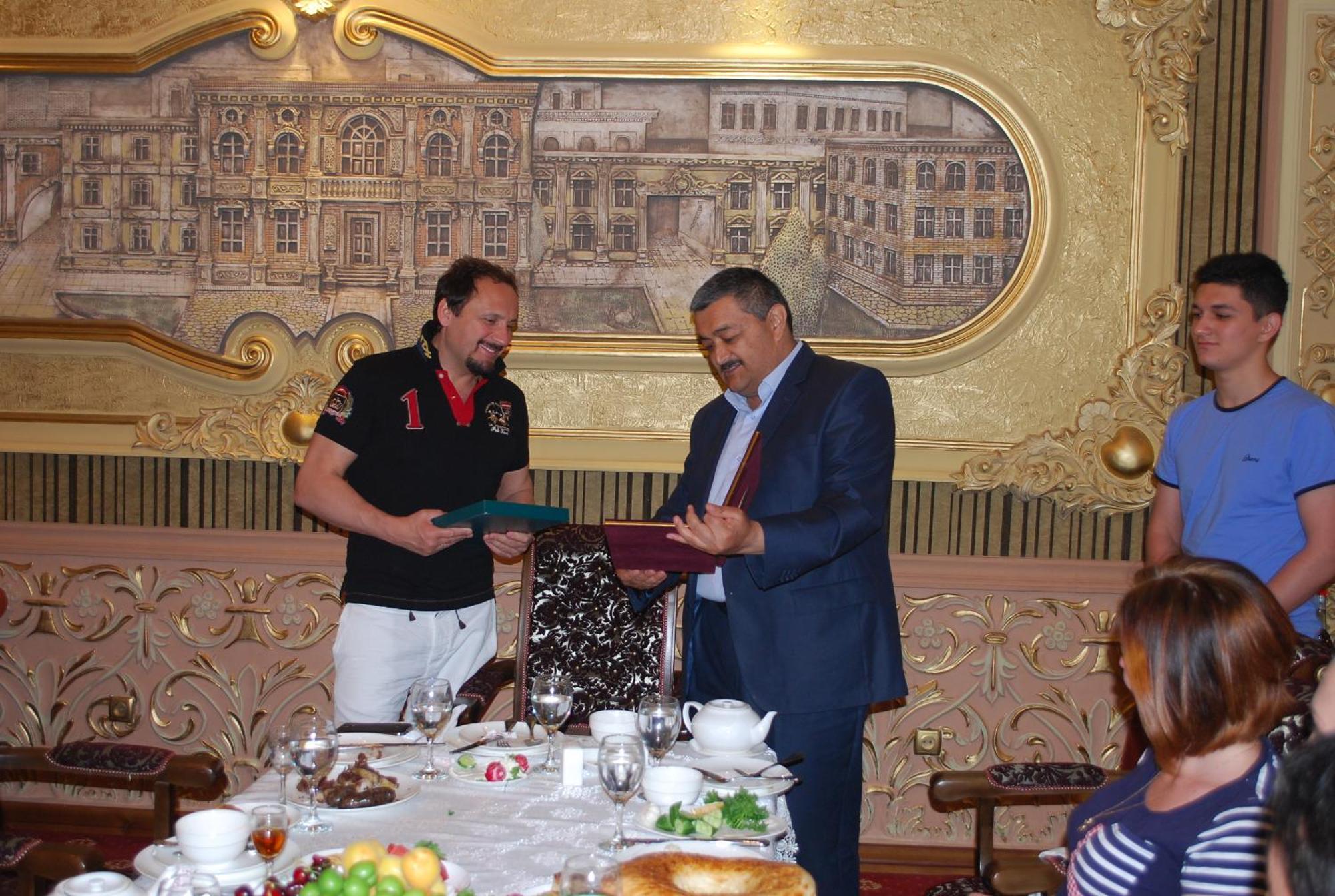 Astor Hotel Samarkand Bagian luar foto
